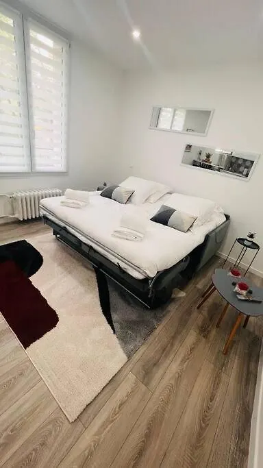 Apartment Studio Cosy Buttes-Chaumont Paris