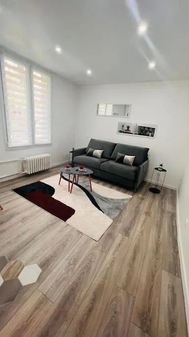 Studio Cosy Buttes-Chaumont Paris Apartment